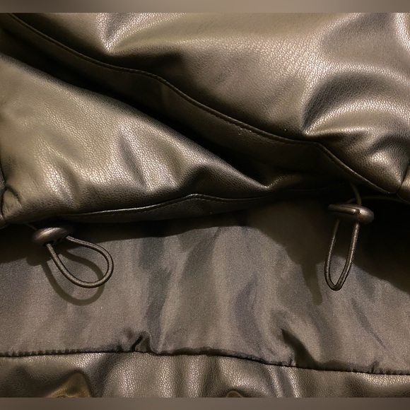 No Boundaries Puffy Front Snap Winter Vest - Picture 5 of 5